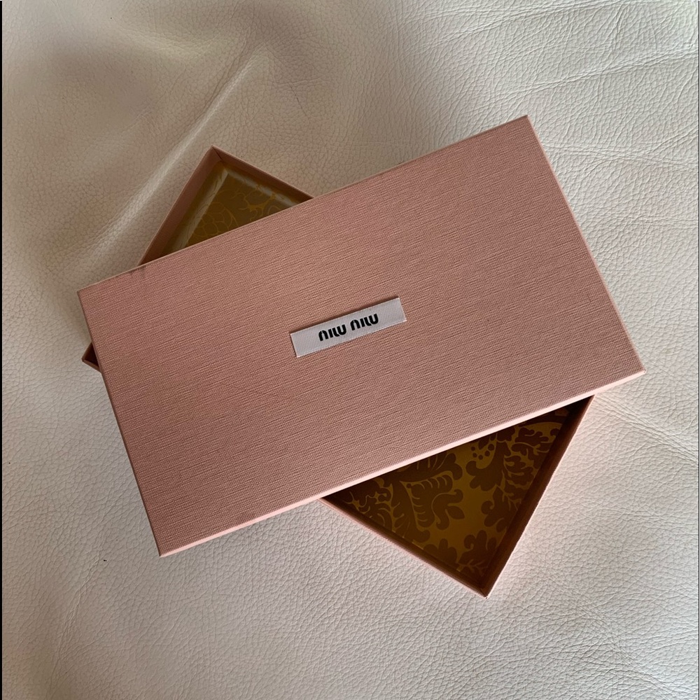 MIU NIU Storage Gift BOX. Size 9.5”/5.5”/1 3/4”